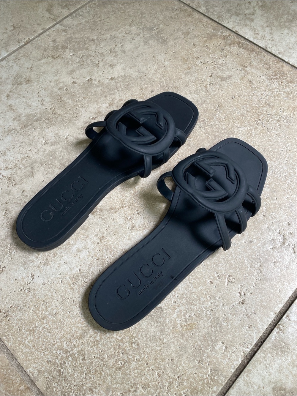 Gucci Matte Black GG Rubber Slide Sandals - Picture 4 of 16